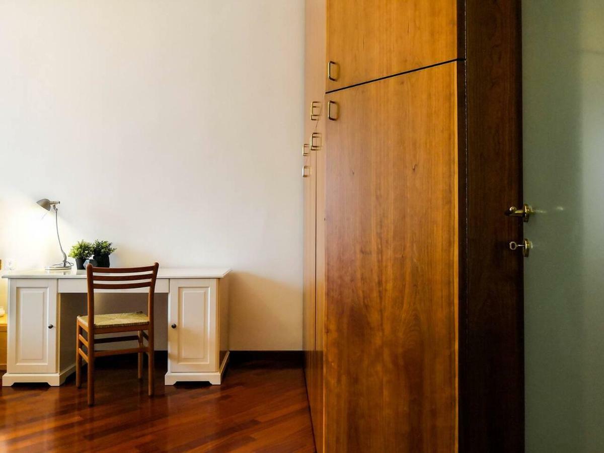 Joivy 1 Bedroom Apt Next To Piazza Leonardo Da Vinci Milano Exterior foto