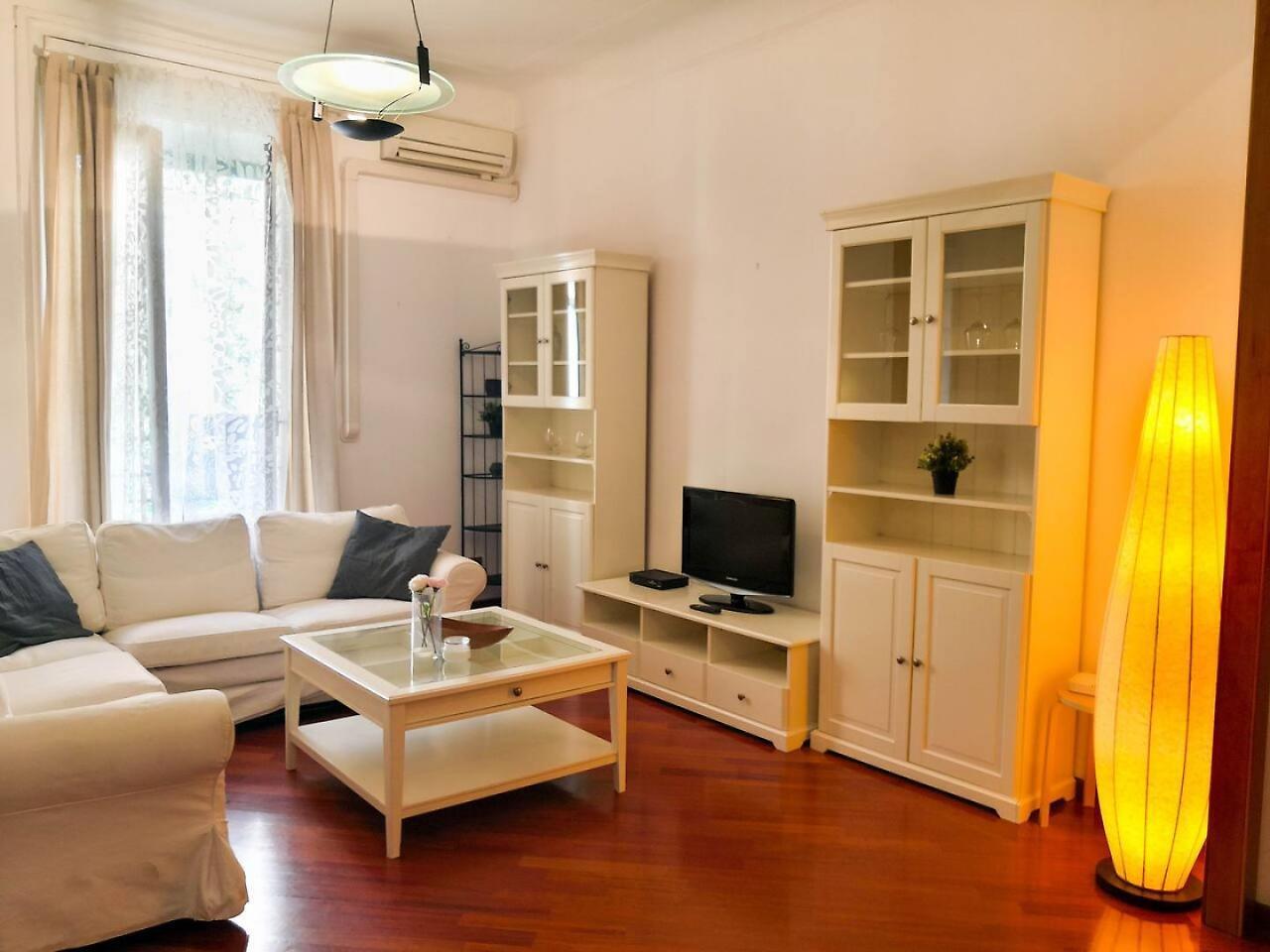Joivy 1 Bedroom Apt Next To Piazza Leonardo Da Vinci Milano Exterior foto